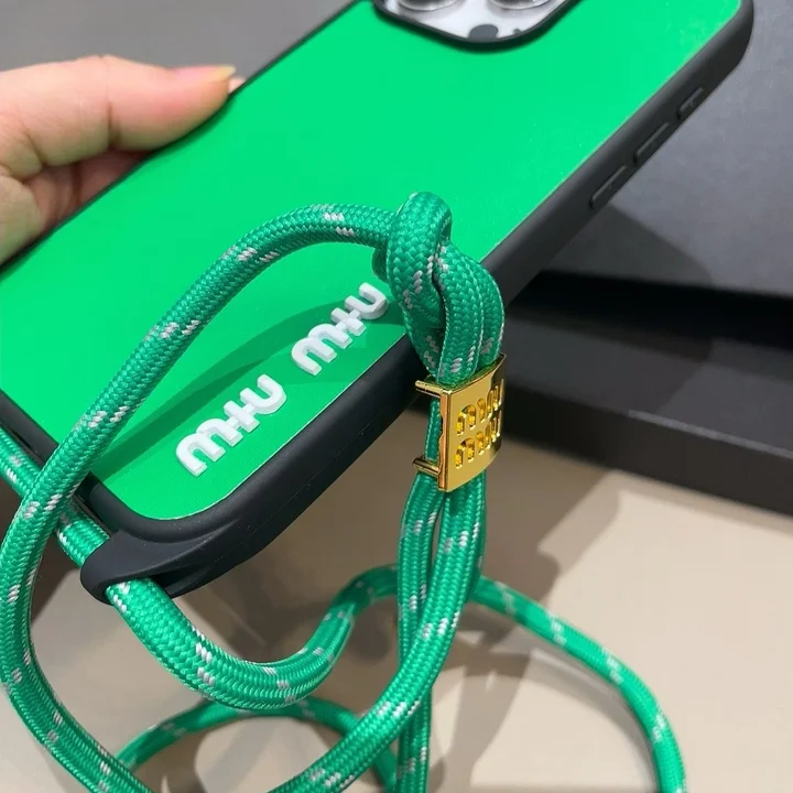 Miumiuの新しい15pro ケース